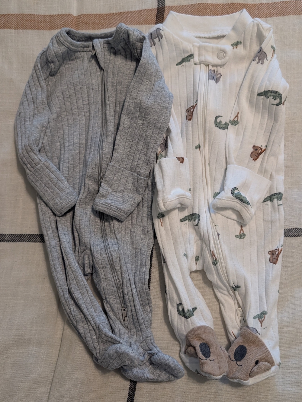 2 Newborn Sleepers